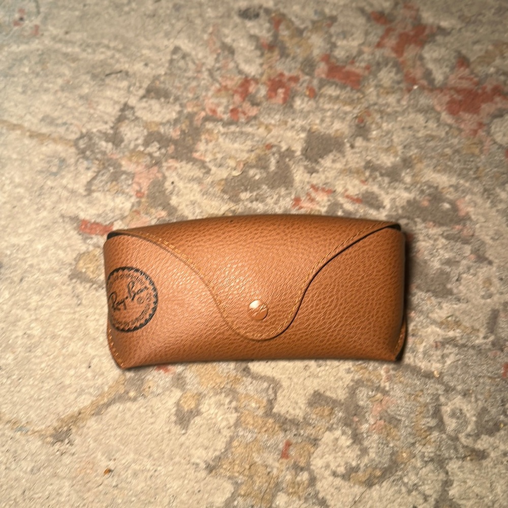 Raybans sunglasses case